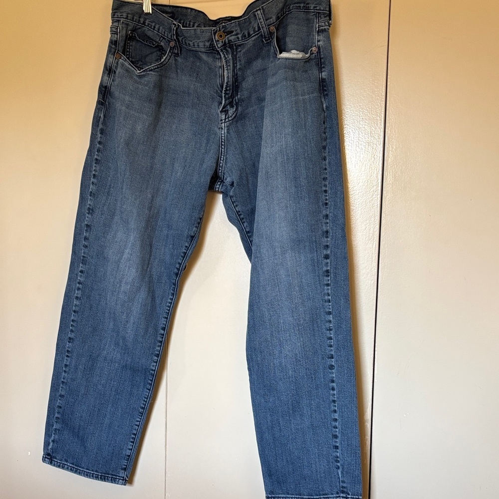 Lucky Brand Jeans 221 Original Straight ALTERED 40x30, inseam is 29 Classic